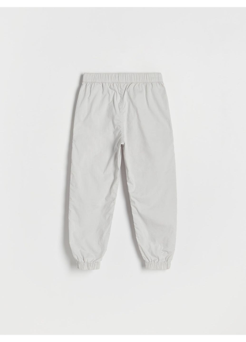 Бесцветные демисезонные брюки Reserved