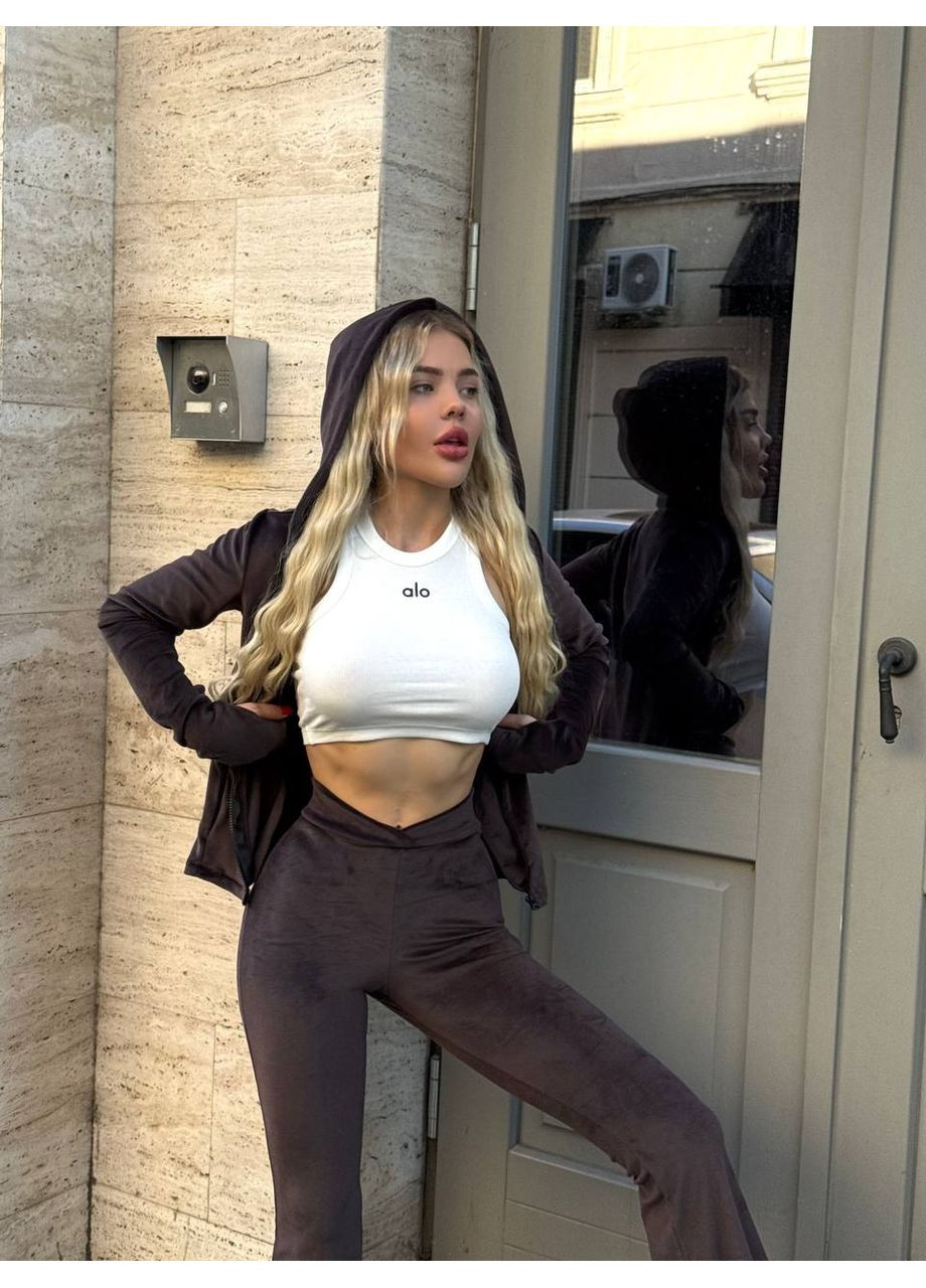 Жіночий костюм із м’якого велюру Україна (360545133)