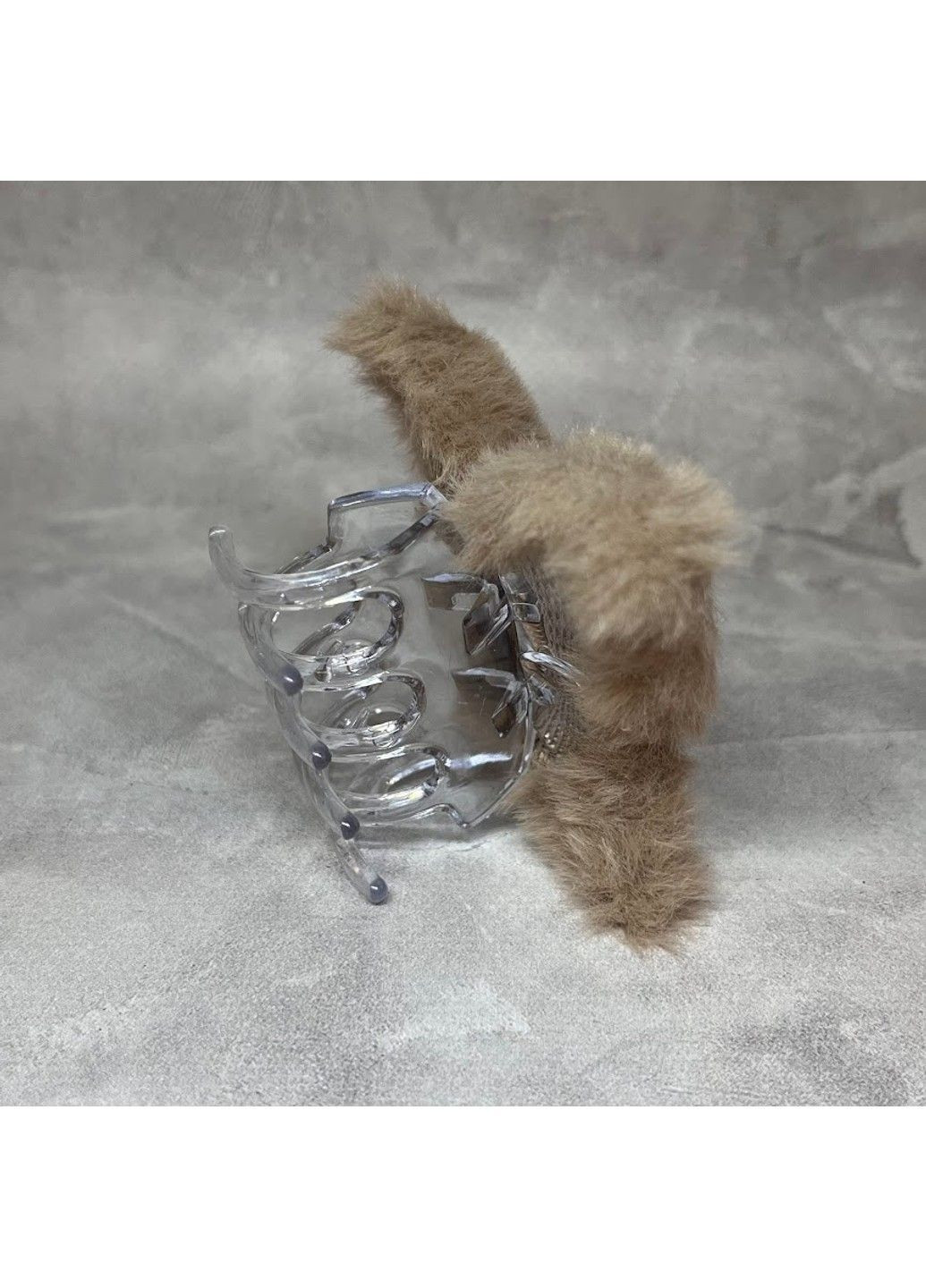 Краб-заколка для волос Бабочка, 8*7,3 см с искусственным мехом, пластик,коричневый, 1 шт, арт 019238 No Brand (364553405)