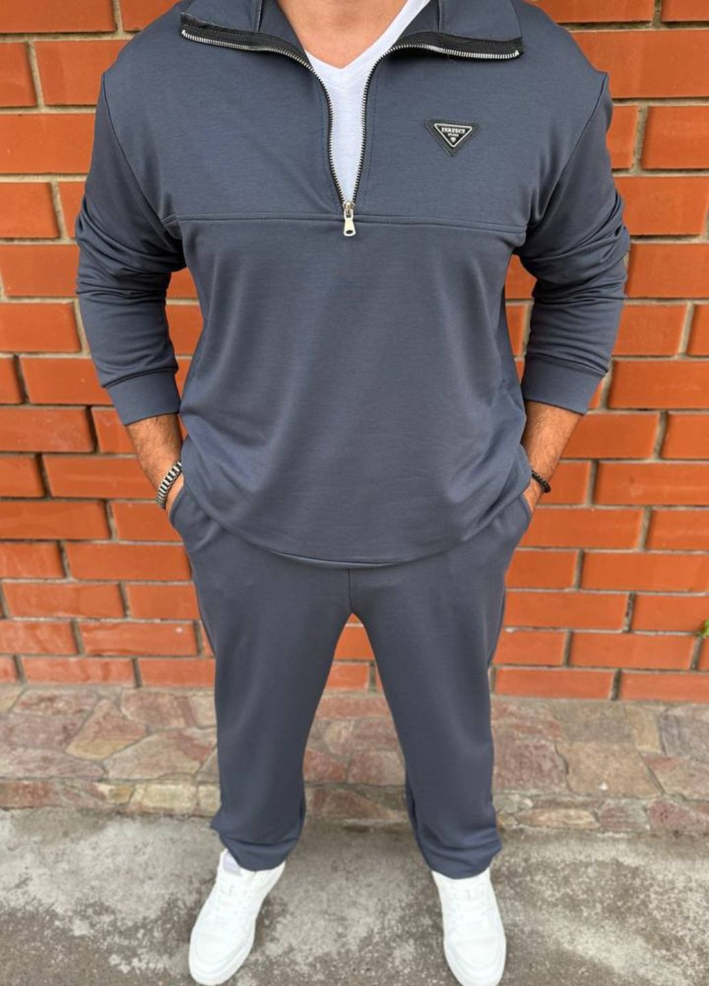 Графітовий демісезонний костюм-двійка: штани та кофта брючний Allthings