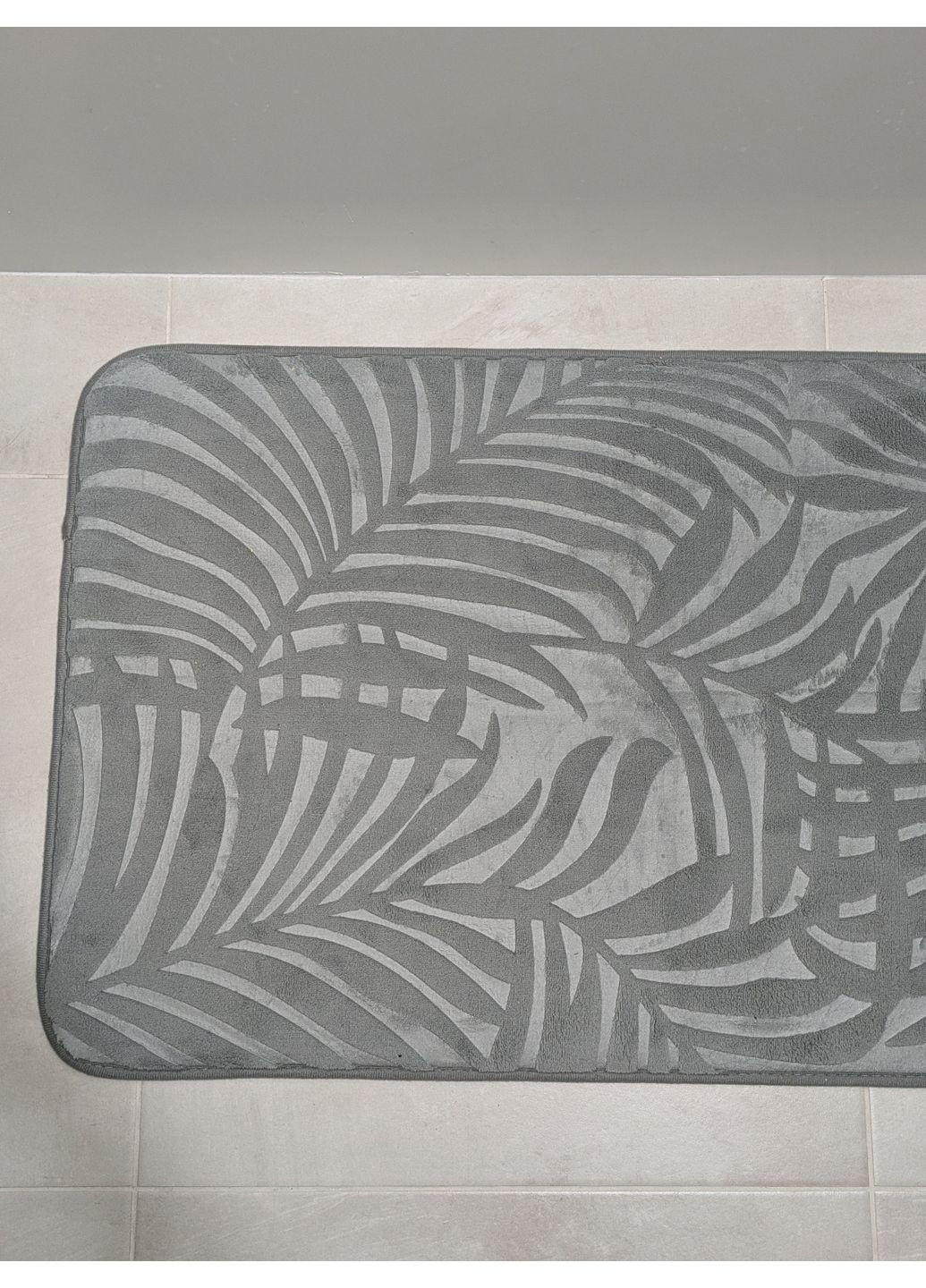 Килимок ванний 50х80см сірий "Листя" No Brand (360900796)