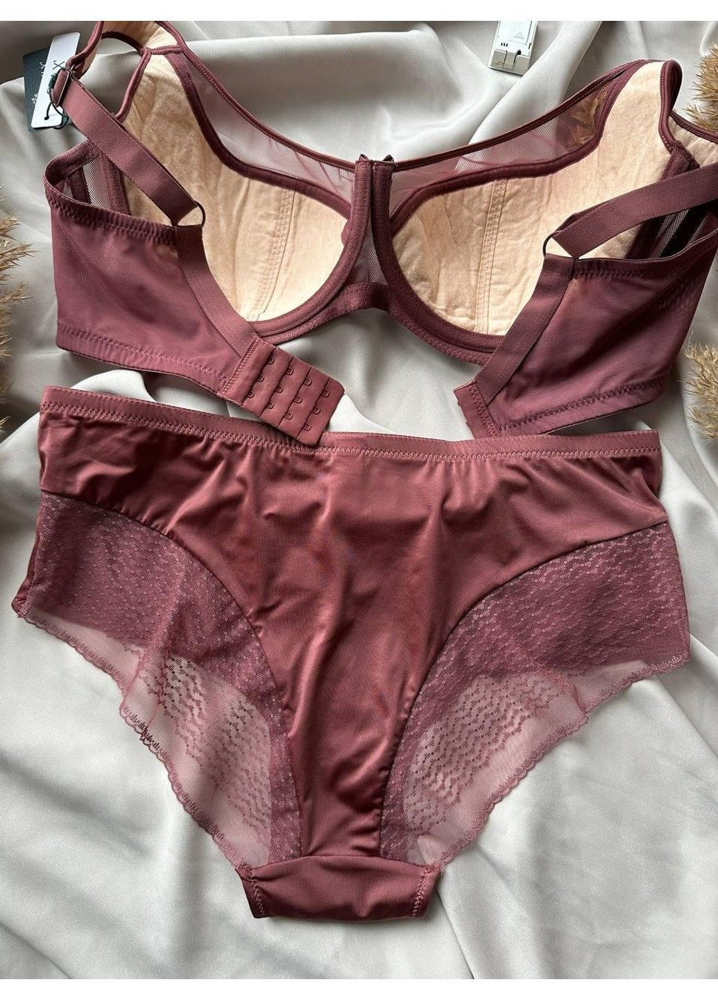 Коричневый комплект бюстгальтер мягкая чашка + трусики слип 393 коричневый CHLX