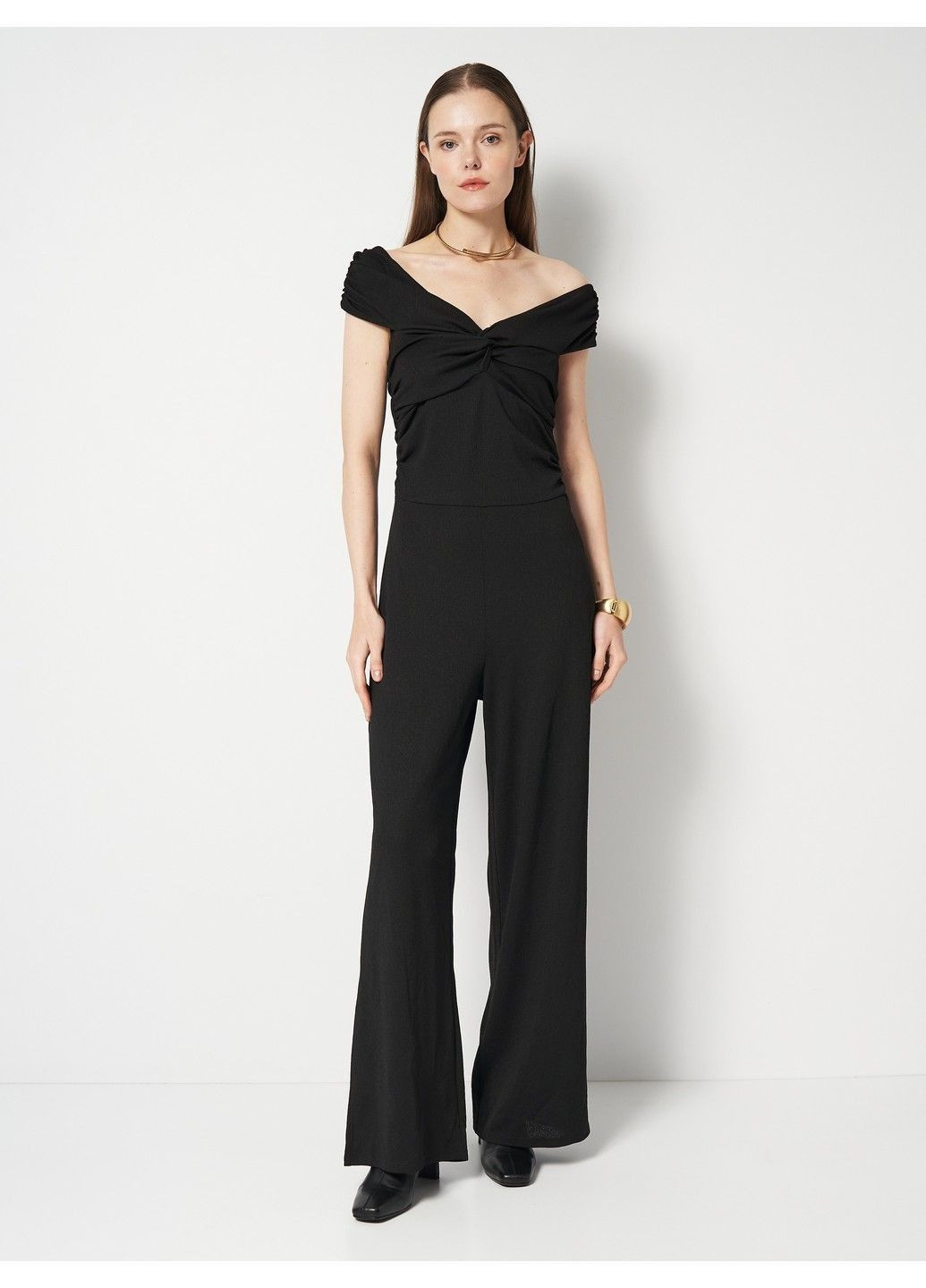 Комбінезон H&M однотонний чорний кежуал