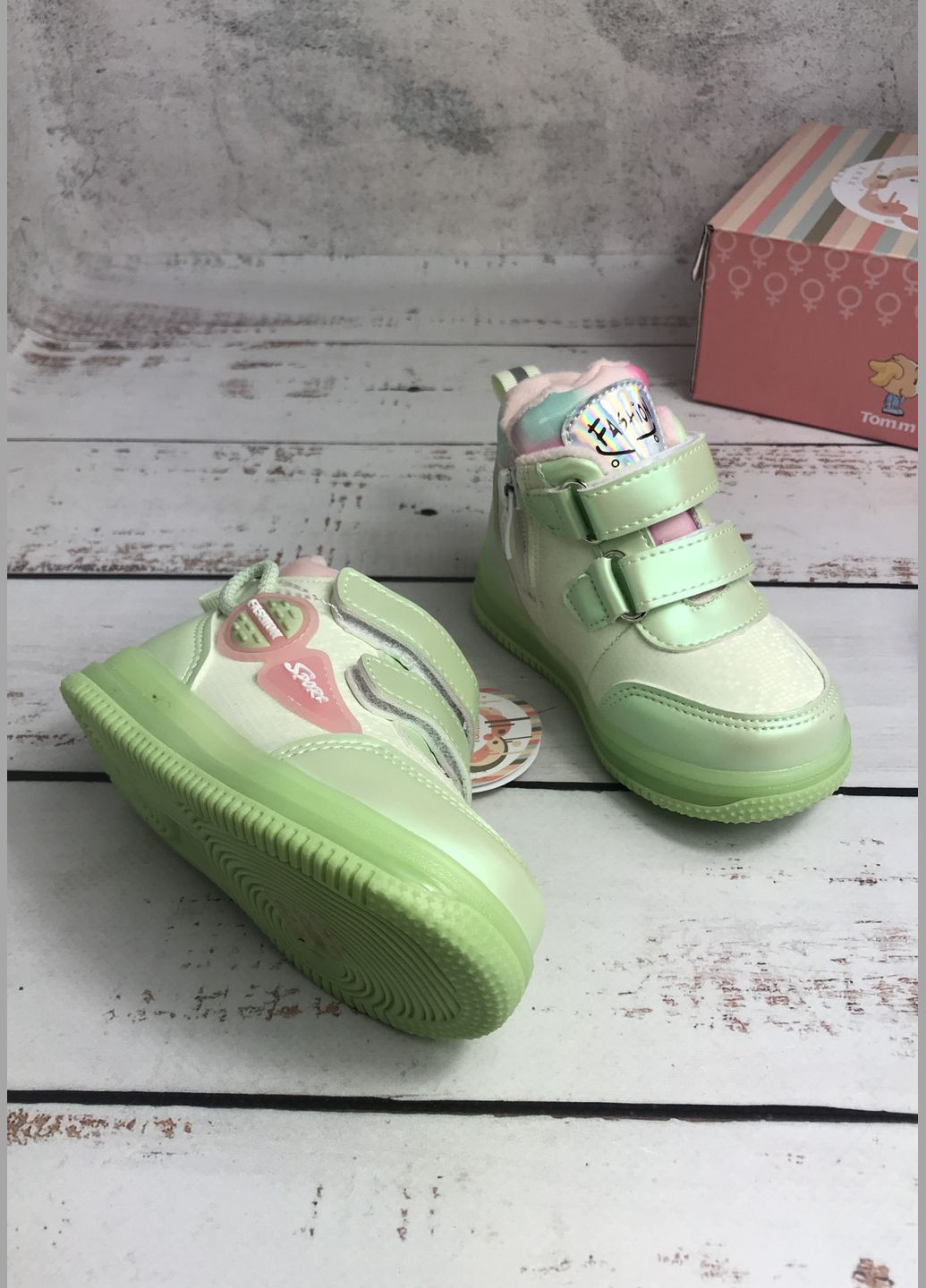 Салатові осінні кросівки демісезонні дитячі для дівчинки том.м салатовий (126) Том.М