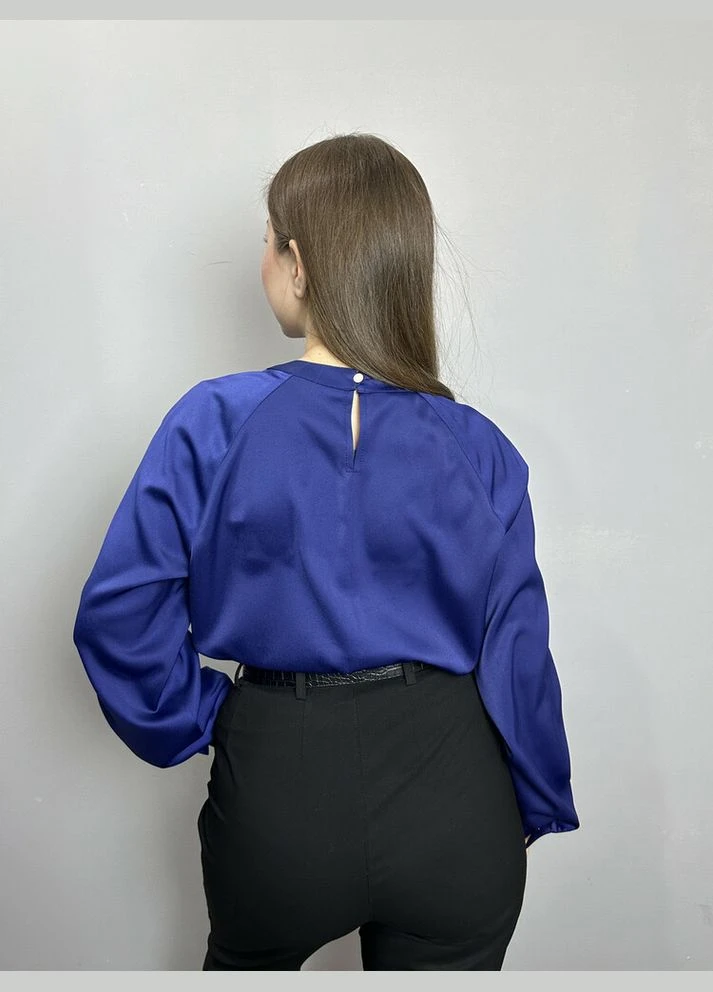 Синяя женская блузка дизайнерская синяя однотонная mkjl30702 Modna KAZKA