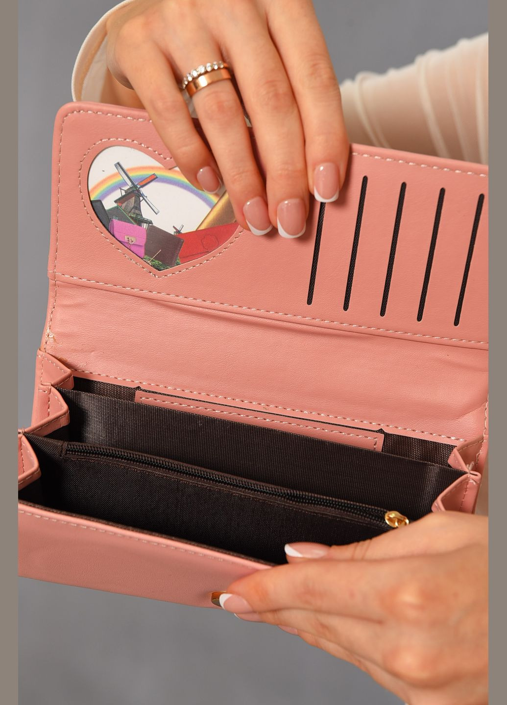 Кошелек женский из экокожи розового цвета Let's Shop (312374691)