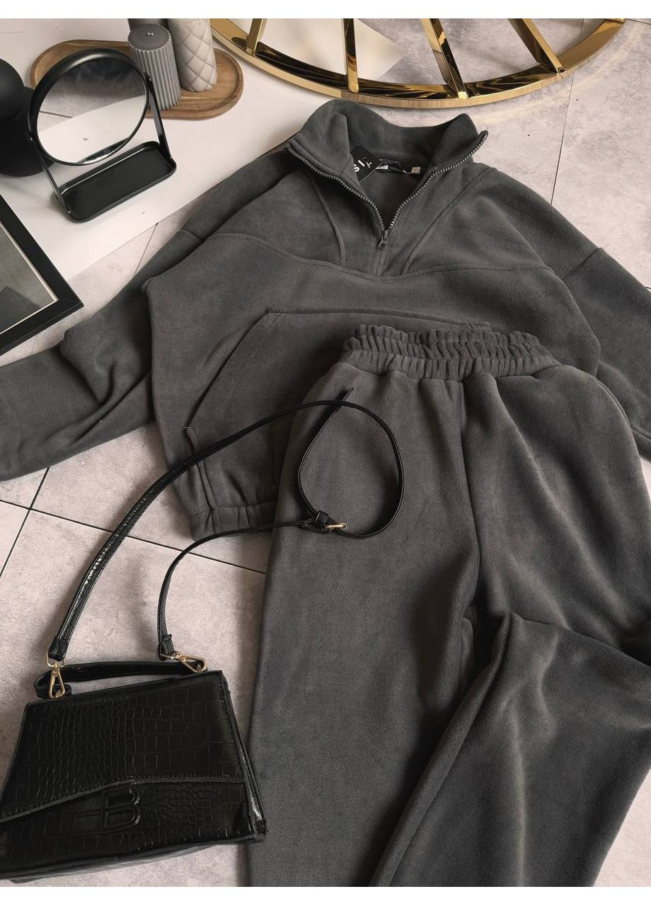 Жіночий спортивний костюм No Brand (356952320)