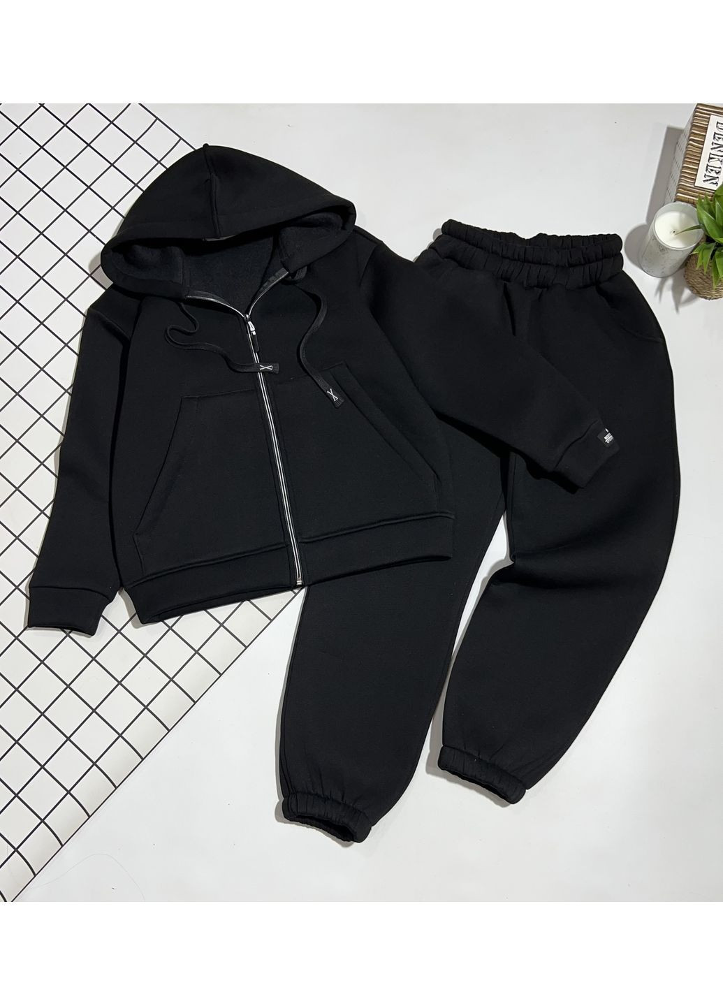 Черный костюм 2ка (кофта на молнии +джоггеры) No Brand