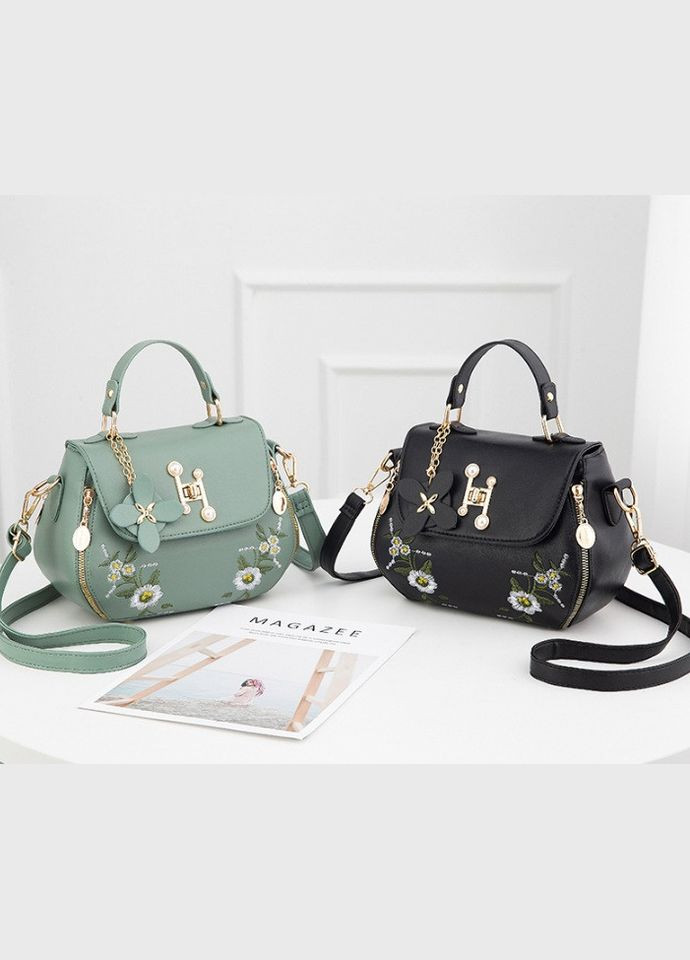 Жіноча міні сумочка з вишивкою квітковий принт екокожа чорна (sku_1075) No Brand (330576005)