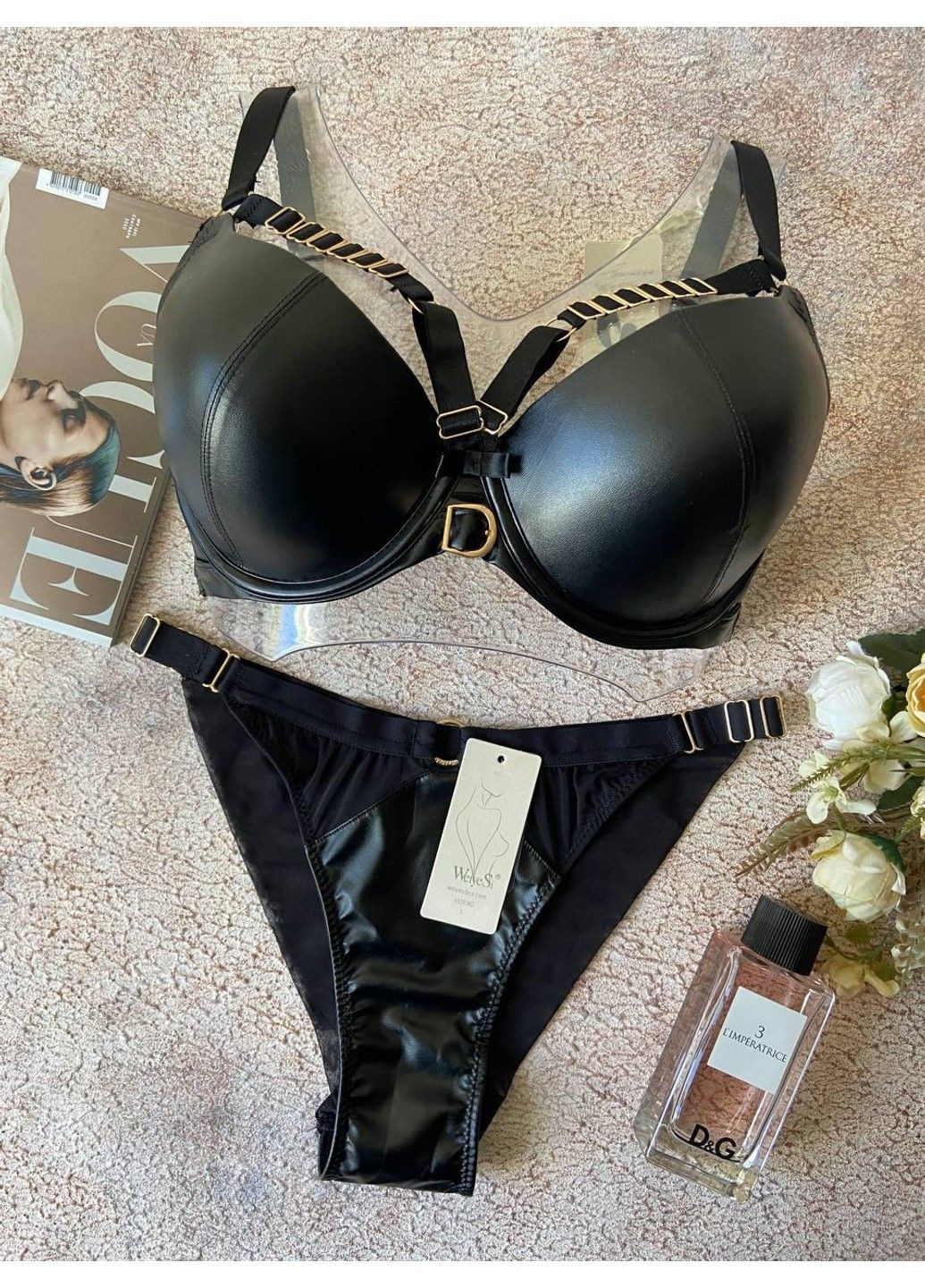 Черный черное женское нижнее белье на чашку д из эко-кожи, трусики и бюстгальтер с портупеей комплект Weiyesi