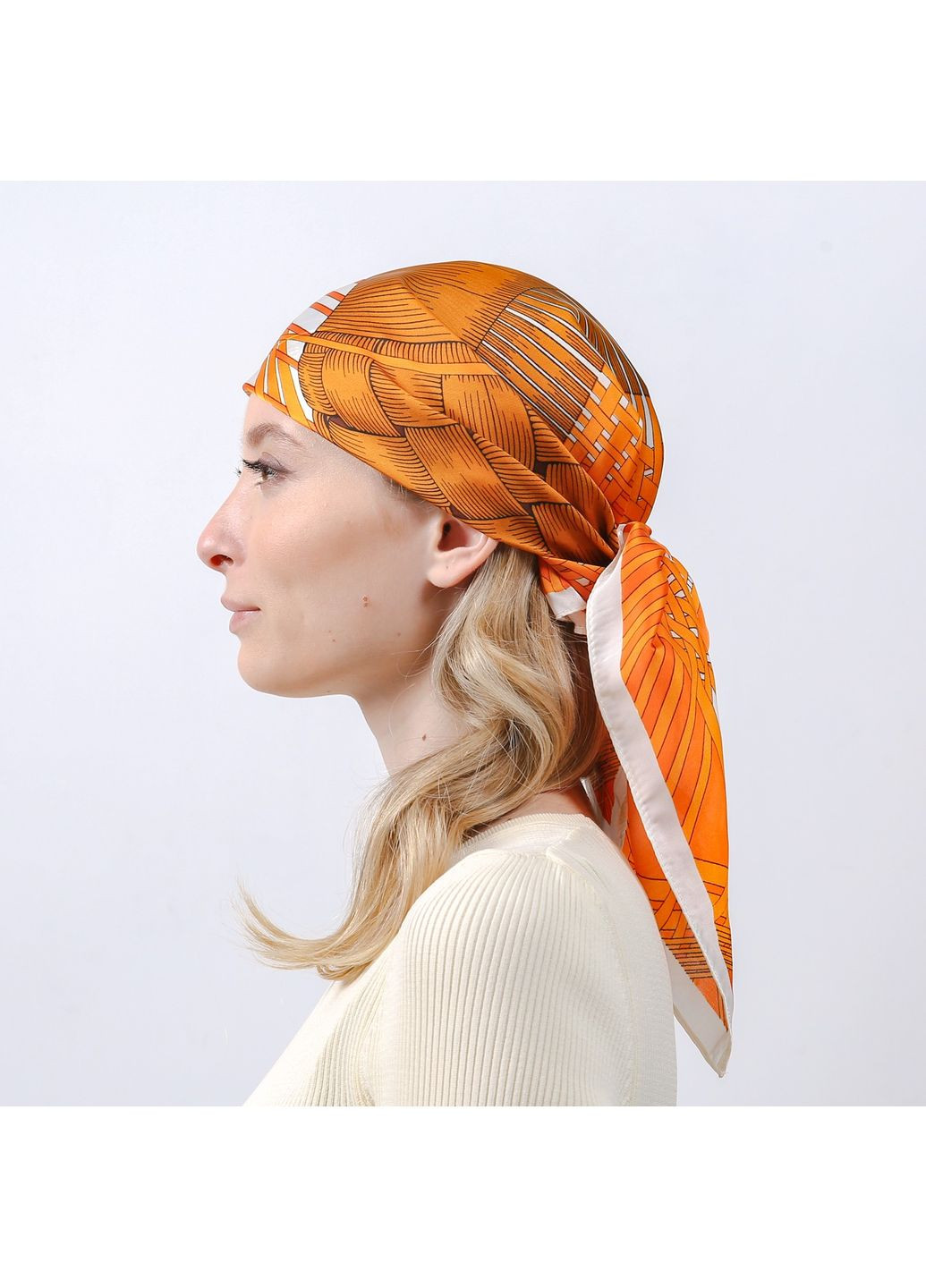 Хустка жіноча з принтом атлас різнокольорова КРЕМОНА LuckyLOOK 747-791 (324741780)