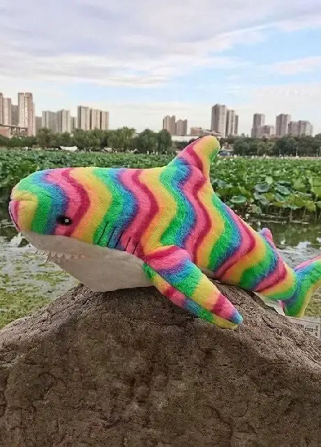 Велика плюшева іграшка райдужна акула 140 см для дітей My Kigu (370850574)