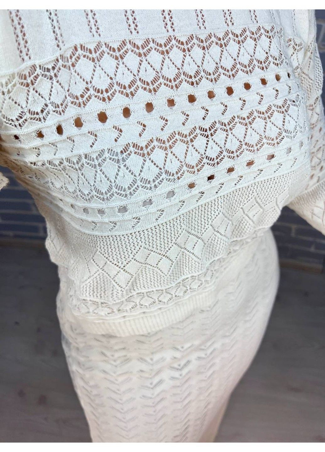 Костюм жіночий Mintas 2444-2416 прозорий ажурний спідниця розрізи та реглан No Brand (302899887)