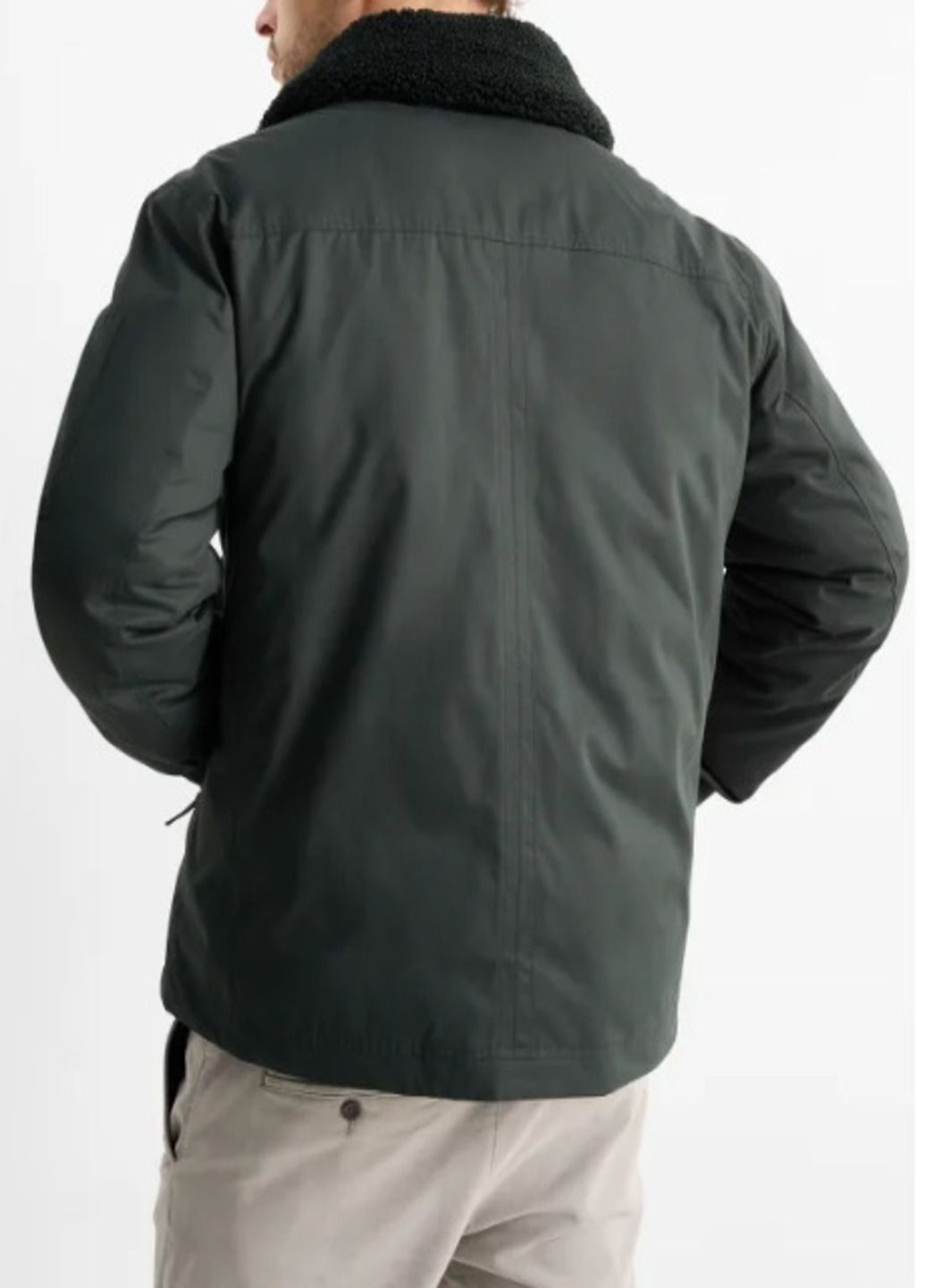 Чорна зимня куртка C&A