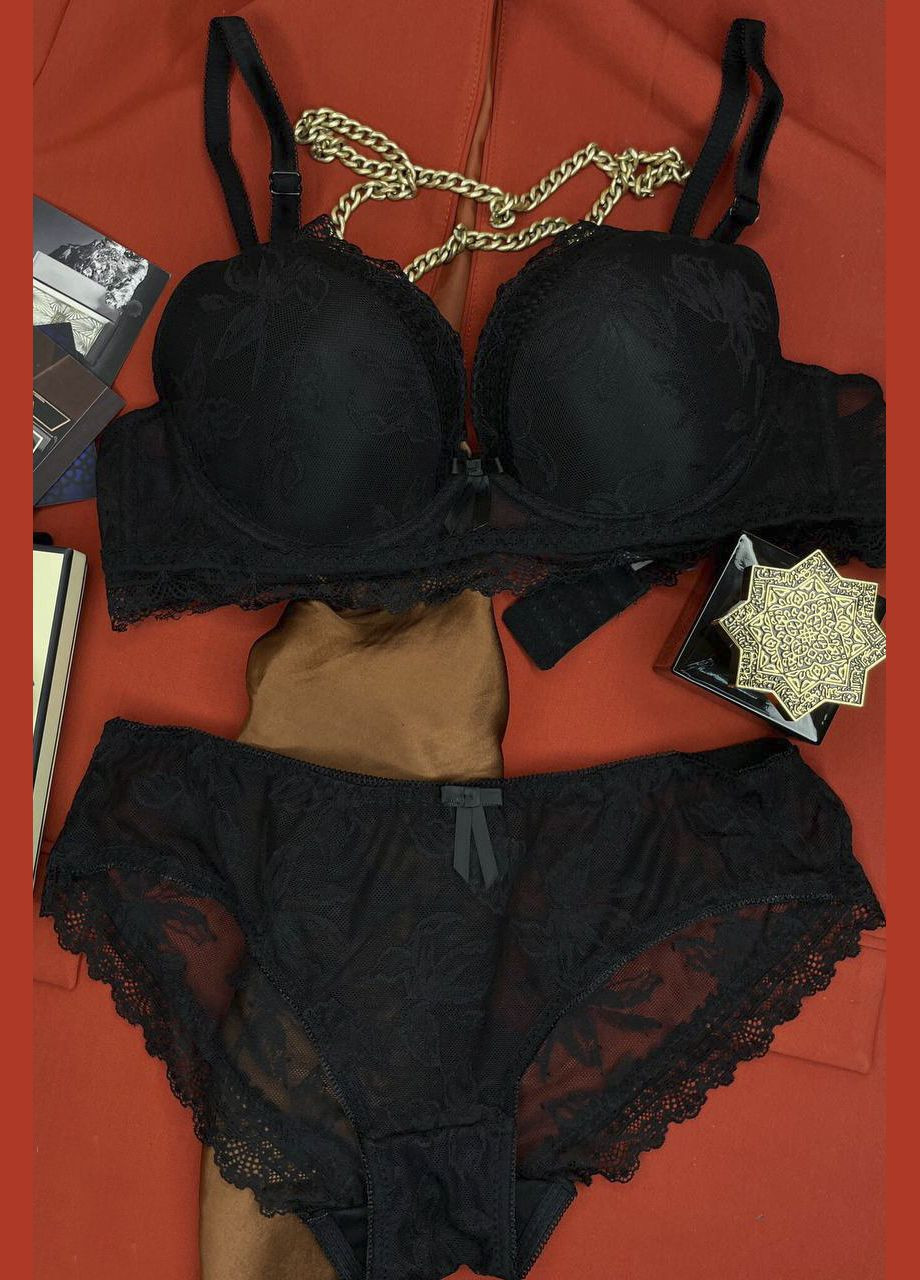 Чорний демісезонний комплект жіночий чорного кольору чашка с Let's Shop