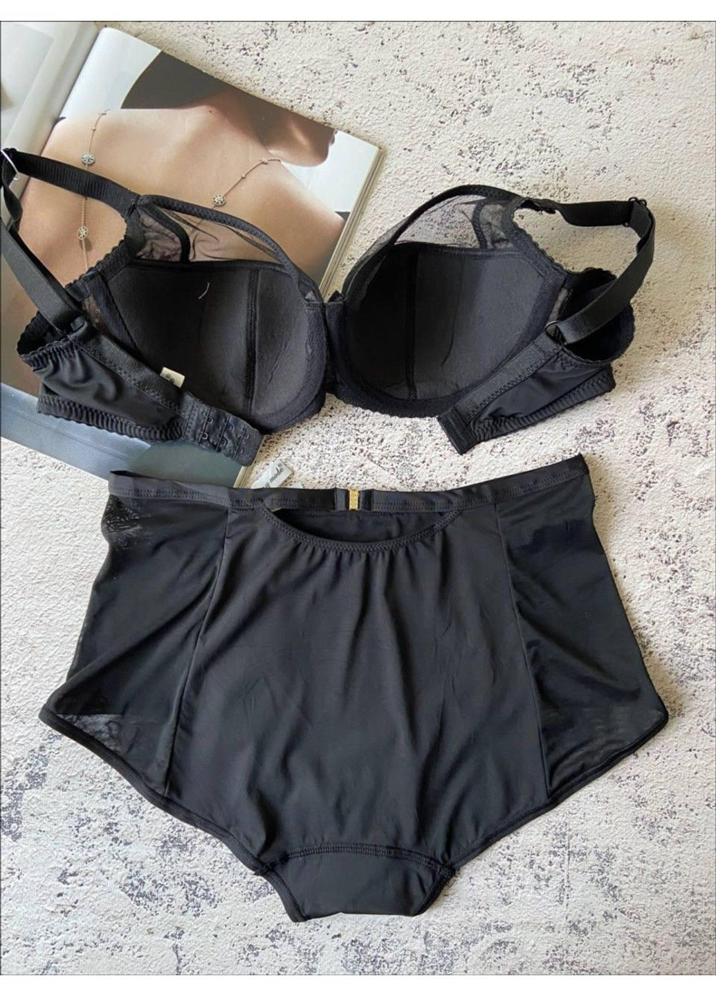 Чорний чорна жіноча спокуслива білизна комплект на чашку с Lanny Mode