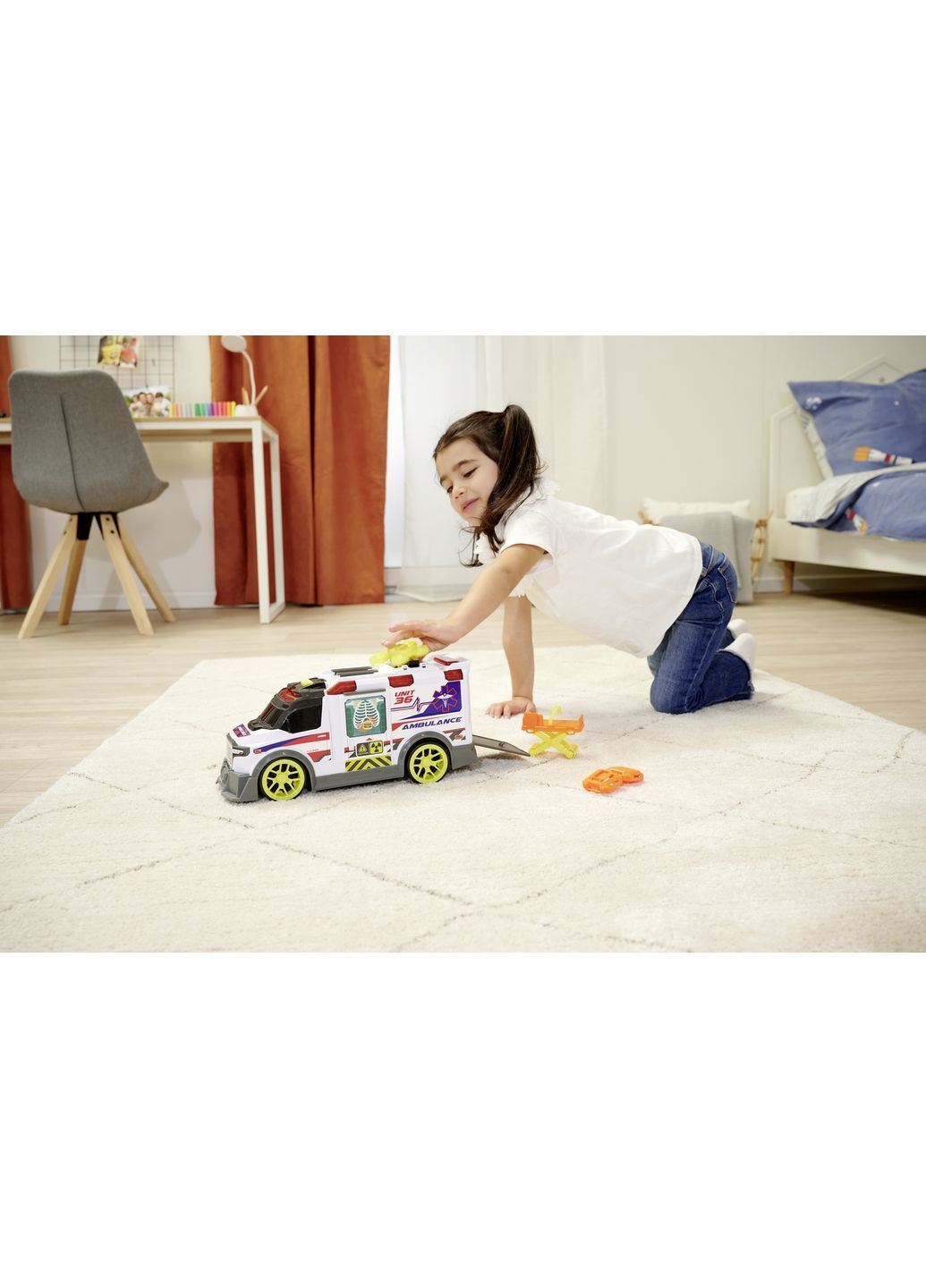 Функциональный автомобиль Скорая помощь, с аксессуарами, со звуком и светом, 41 см () Dickie toys 3307003 (370705416)