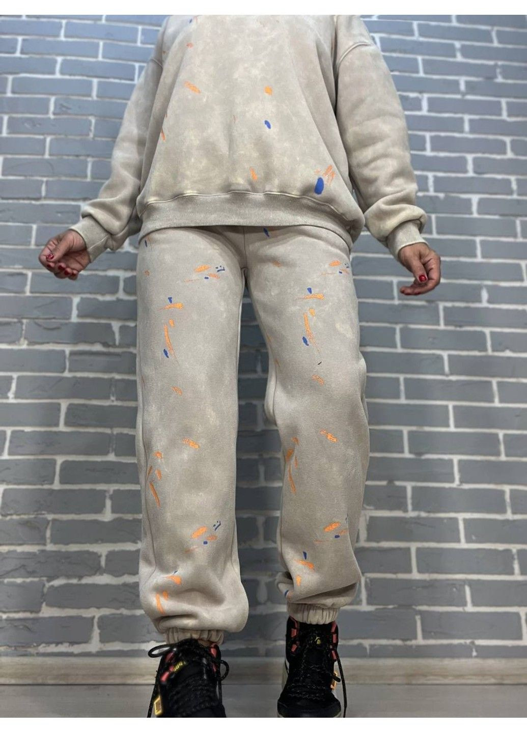 Костюм жіночий оверсайз світшот з джоггерами варений утеплений Joy One 24182 No Brand (305833357)