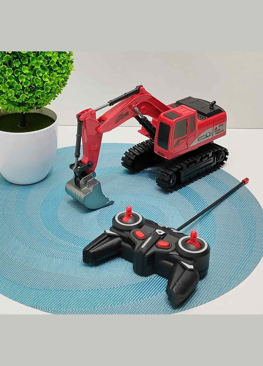 Экскаватор гусеничный на радиоуправлении с подсветкой и звуком (700-C2) No Brand (302215235)