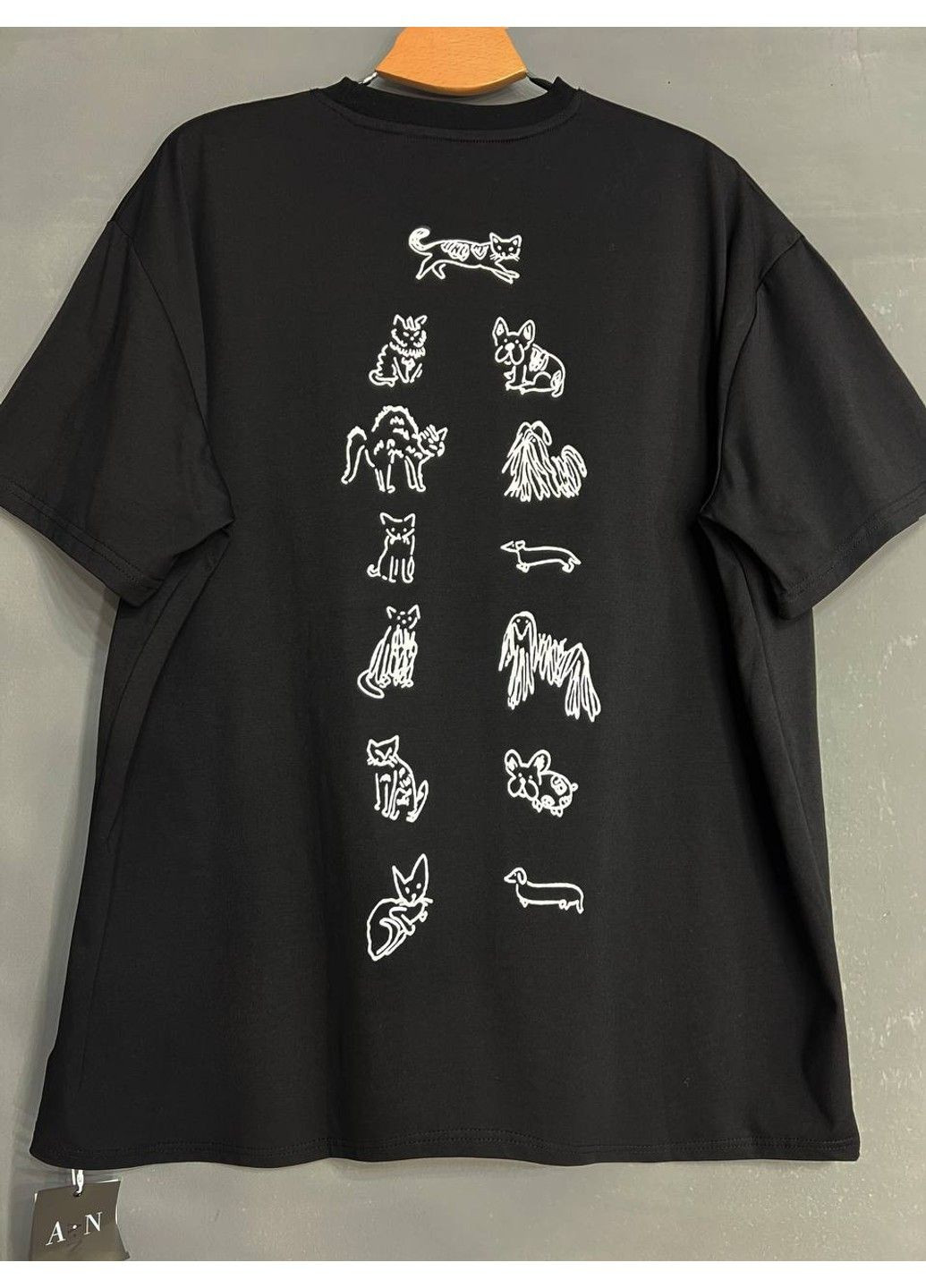 Футболка женская A-N 2358 оверсайз с рисунком животных на спине No Brand - (329694209)