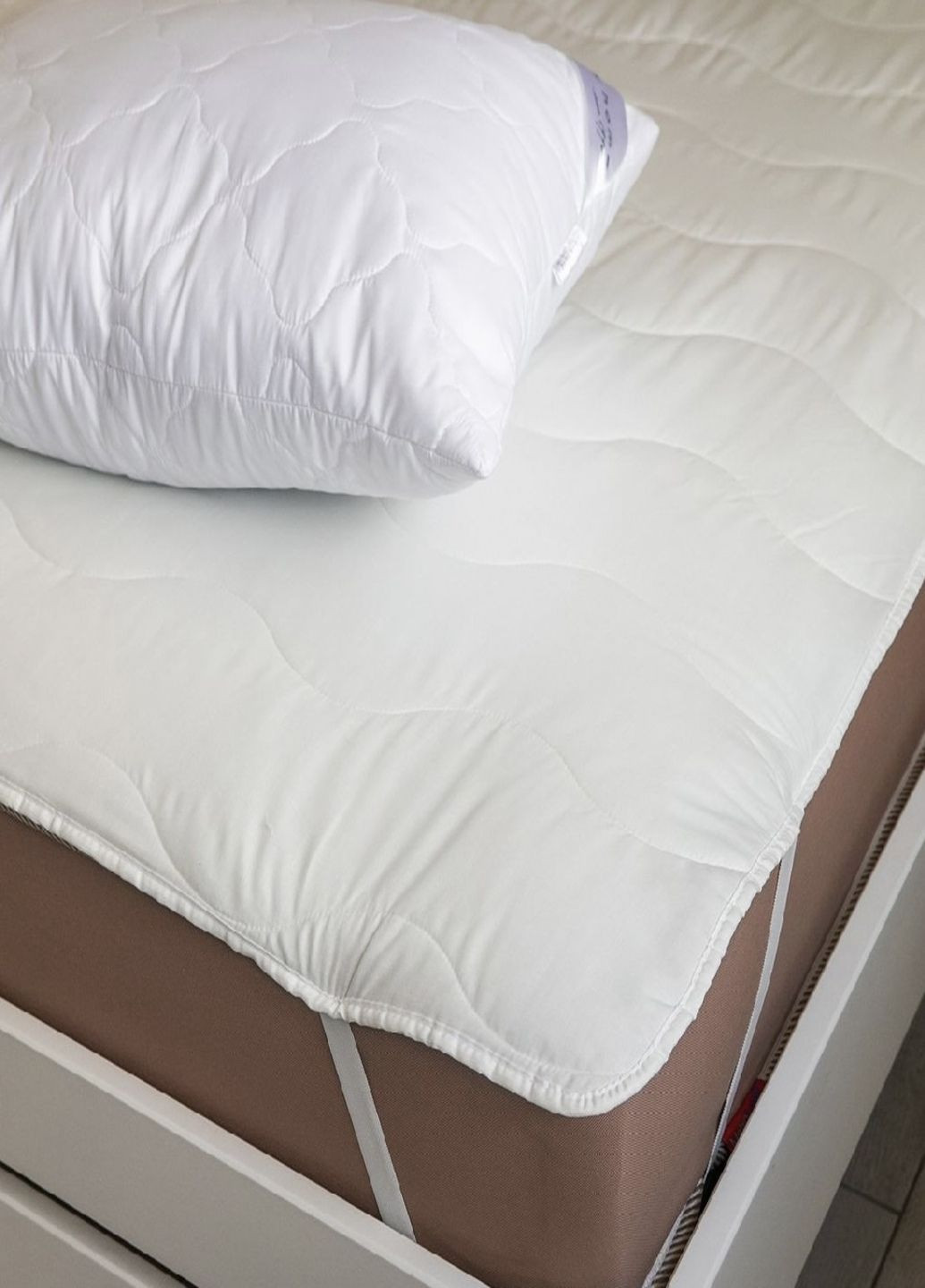 Наматрасник на резинках с микрофибры 140х200. Наматрасник для матрасов высотой до 30 см. ТЕП Наматрацник на резинці (324273503)