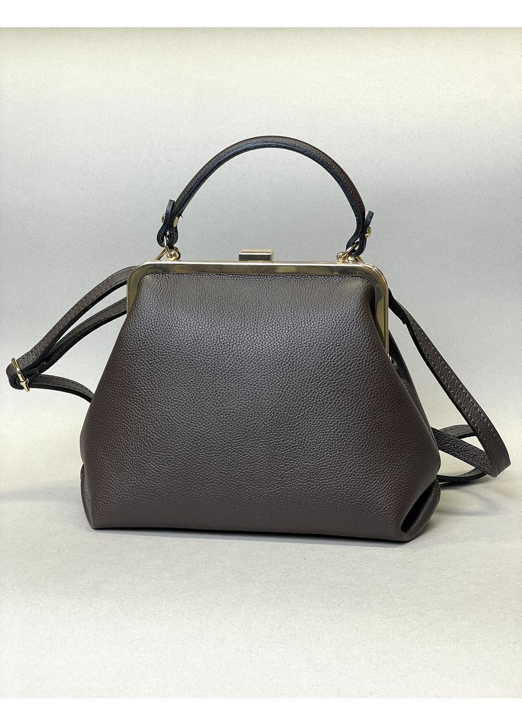 Женская сумка Италия классическая | кроссбоди через плечо и руку | сумочка с рамочкой, натуральная кожа Bella Bertucci Кросбоді (363115480)