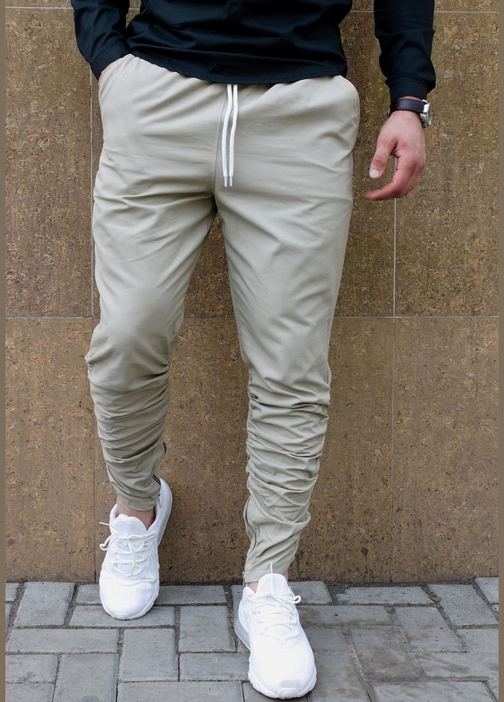 Серые демисезонные брюки No Brand