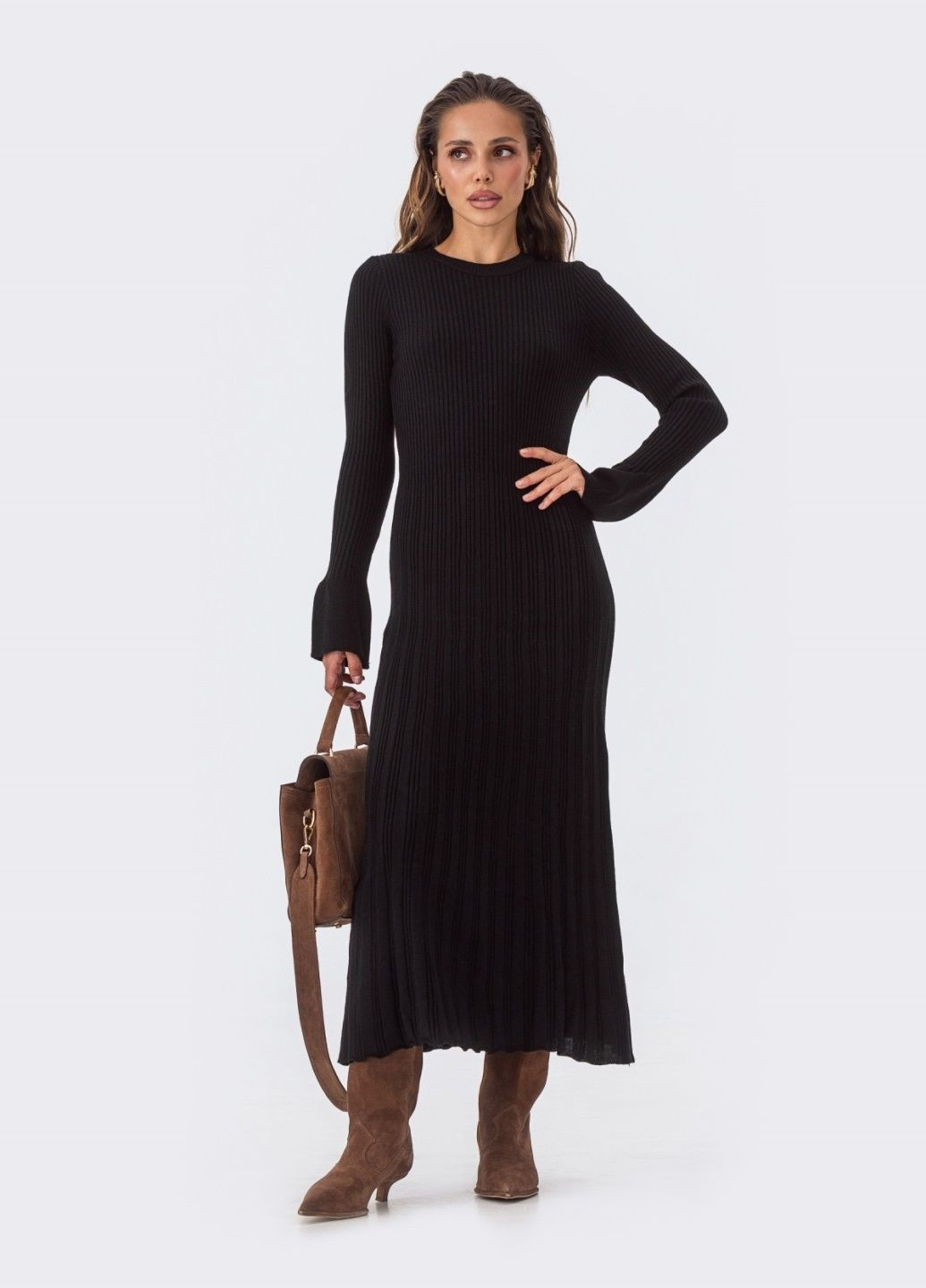 Чорна кежуал довга в'язана сукня чорного кольору Dressa однотонна