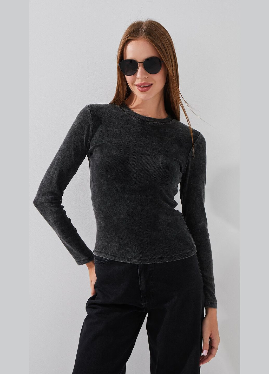 Лонгслив однотонный женский 6052 Черный shop (2000999171819) No Brand (362746572)