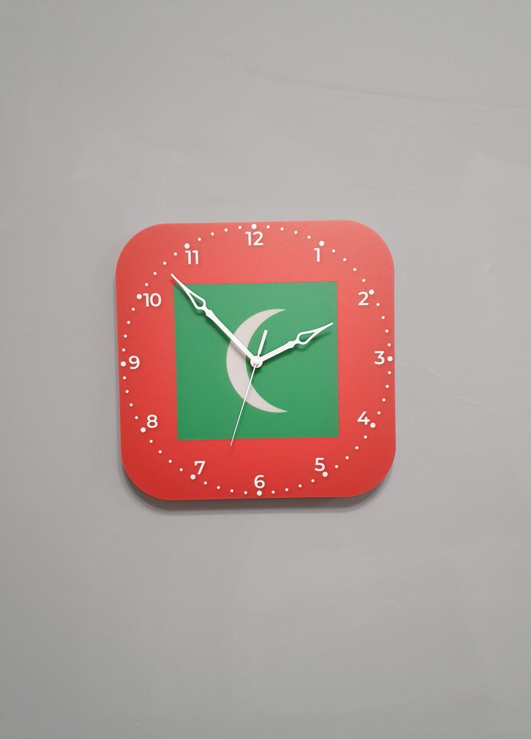 Часы настенные флаг Мальдив No Brand (321989382)