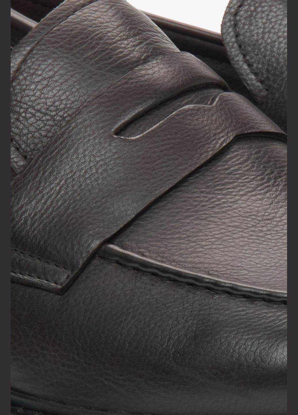 Коричневые лоферы, цвет коричневый Estro