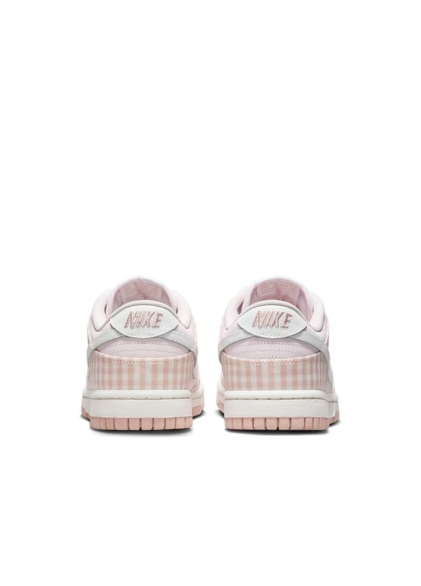 Кроссовки Dunk Low Ewt W Pink FB9881-600 Nike розовые демисезоны (399407929)