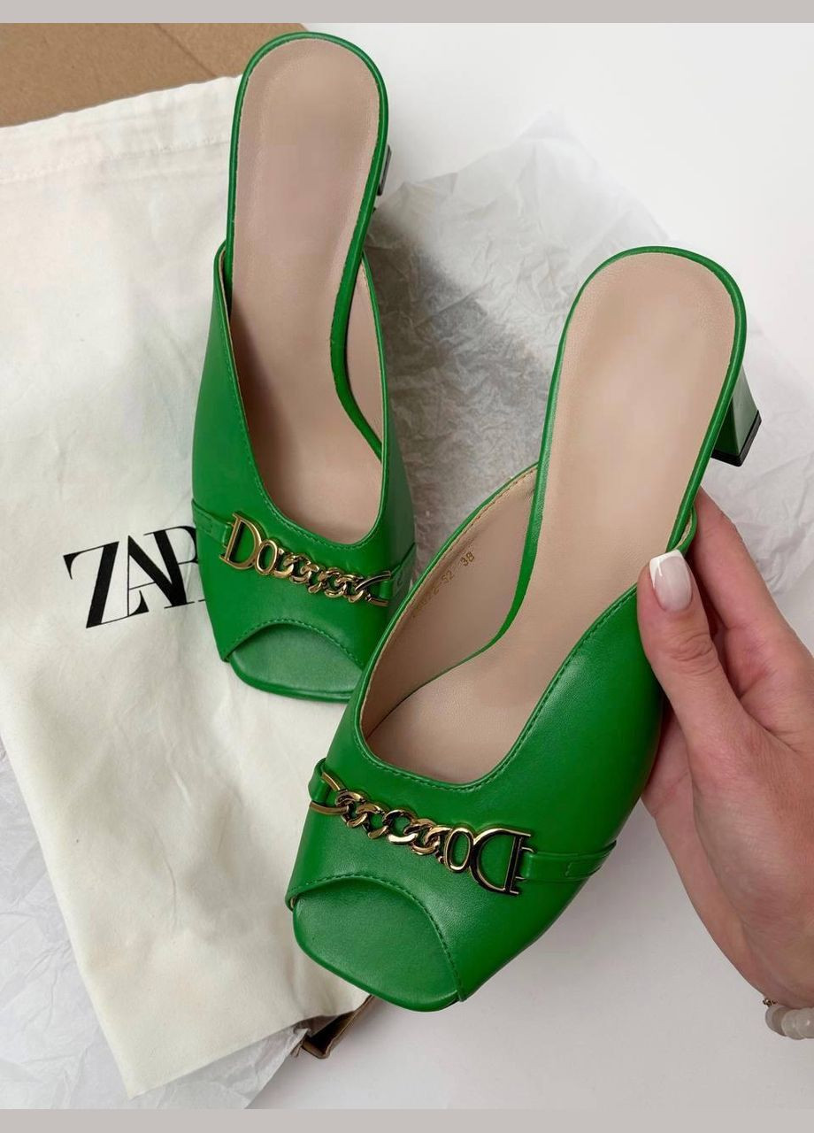 Зеленые шлепанцы женские летние зеленые Meideli с пряжкой