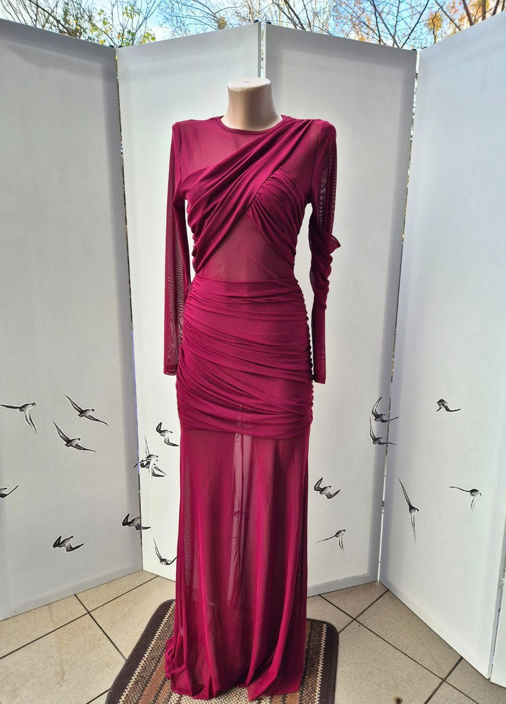 Бордовое вечернее платье женское вечернее длинное по фигуре футляр G&N однотонное