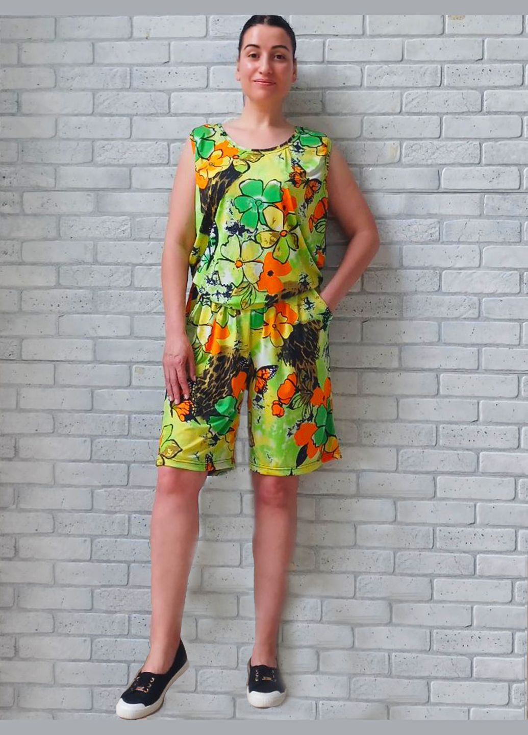 Костюм летний женский, набор футболка без рукава и удлиненные шорты, комплект для лета майка и шорты с карманами, салатовый No Brand (335053153)