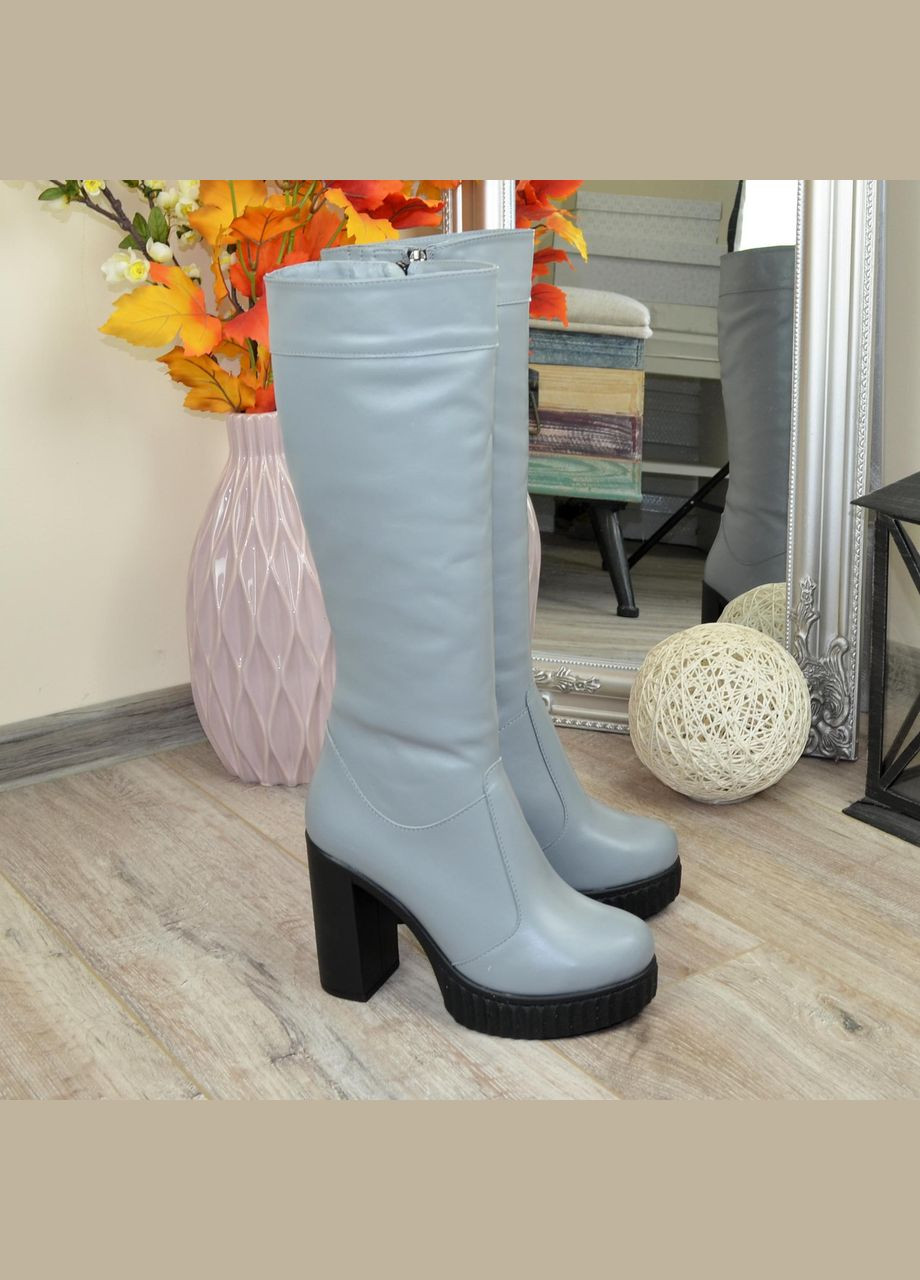 Зимние сапоги женские на высоком каблуке.. 39 размер Vasha para