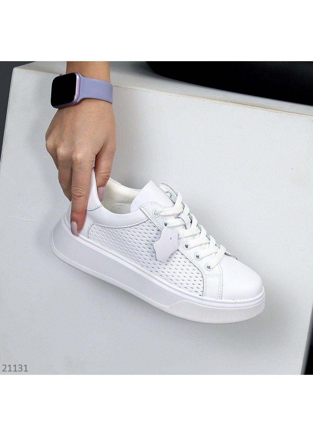 300 Кросовки Кожаные Белые с перфорацией Hengji белые лето (317633694)