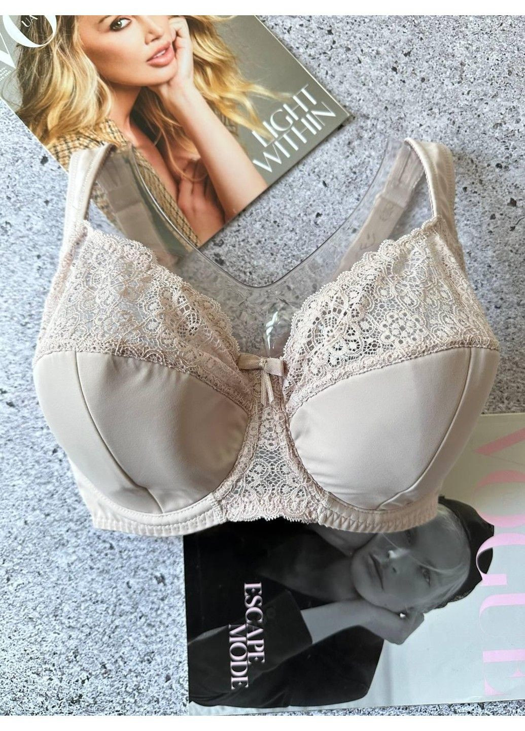 Пудровий ажурний бюстгальтер тонкий поролон пудровий Diorella