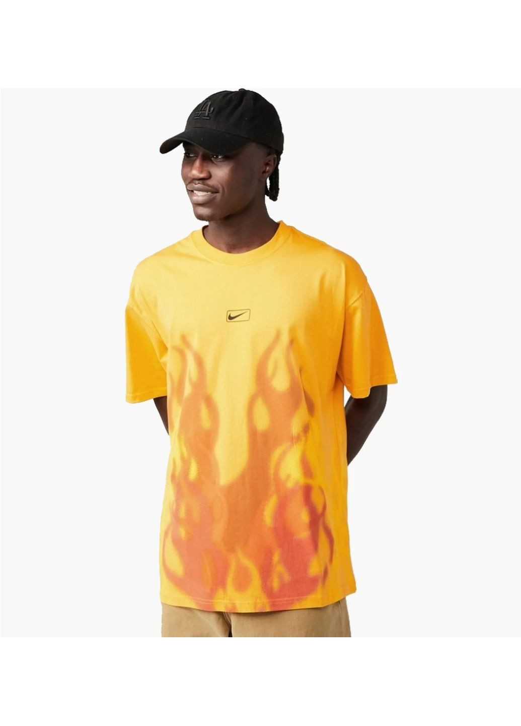 Оранжевая футболка мужская flame swoosh orange Nike