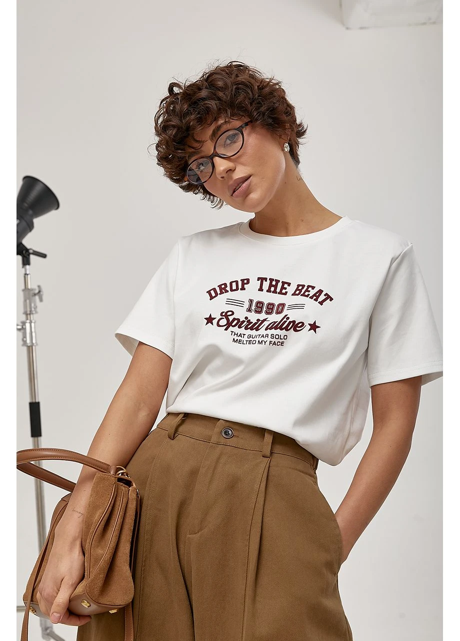 Жіноча футболка з оксамитовим написом цвет, ONE SIZE (є розміри) No Brand - (386407986)