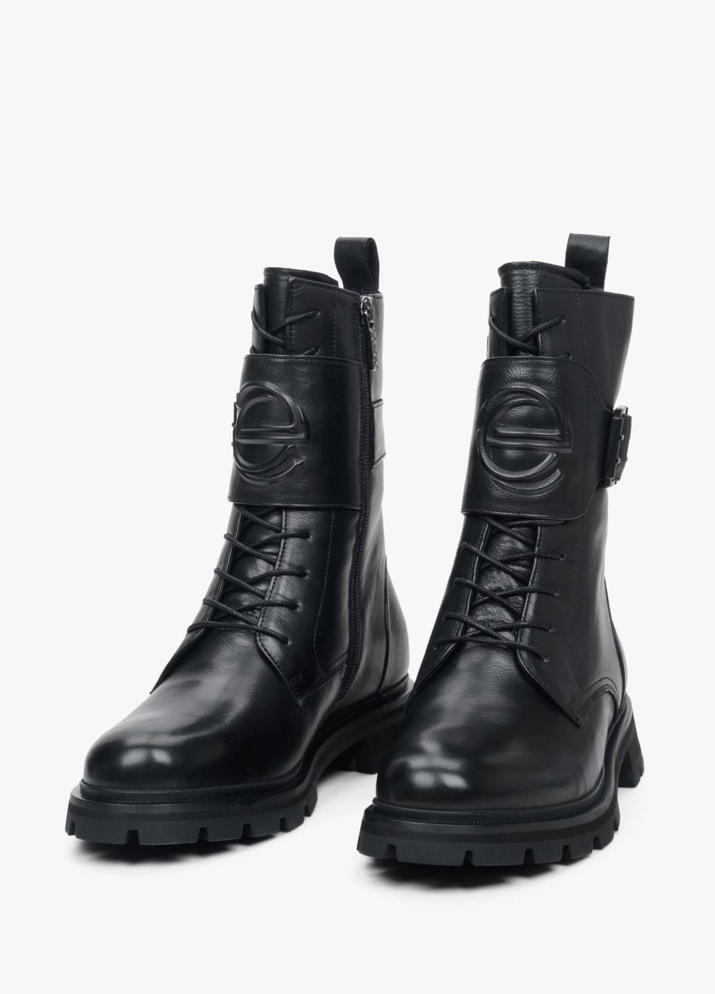 Зимние ботинки, цвет черный Estro