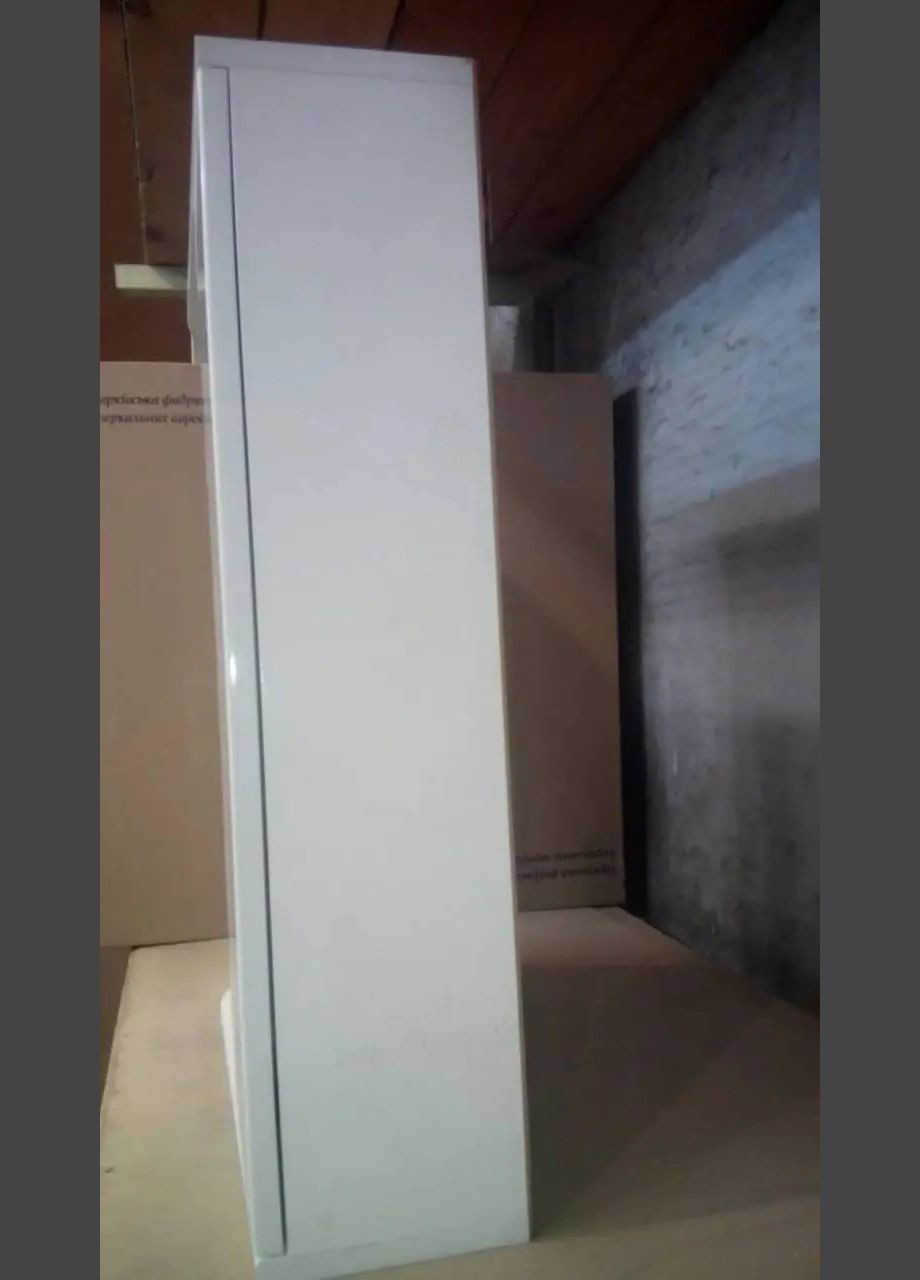 Зеркальный шкаф ШК12 с LED светильником 600х700х160 мм дверца справа No Brand (313594819)