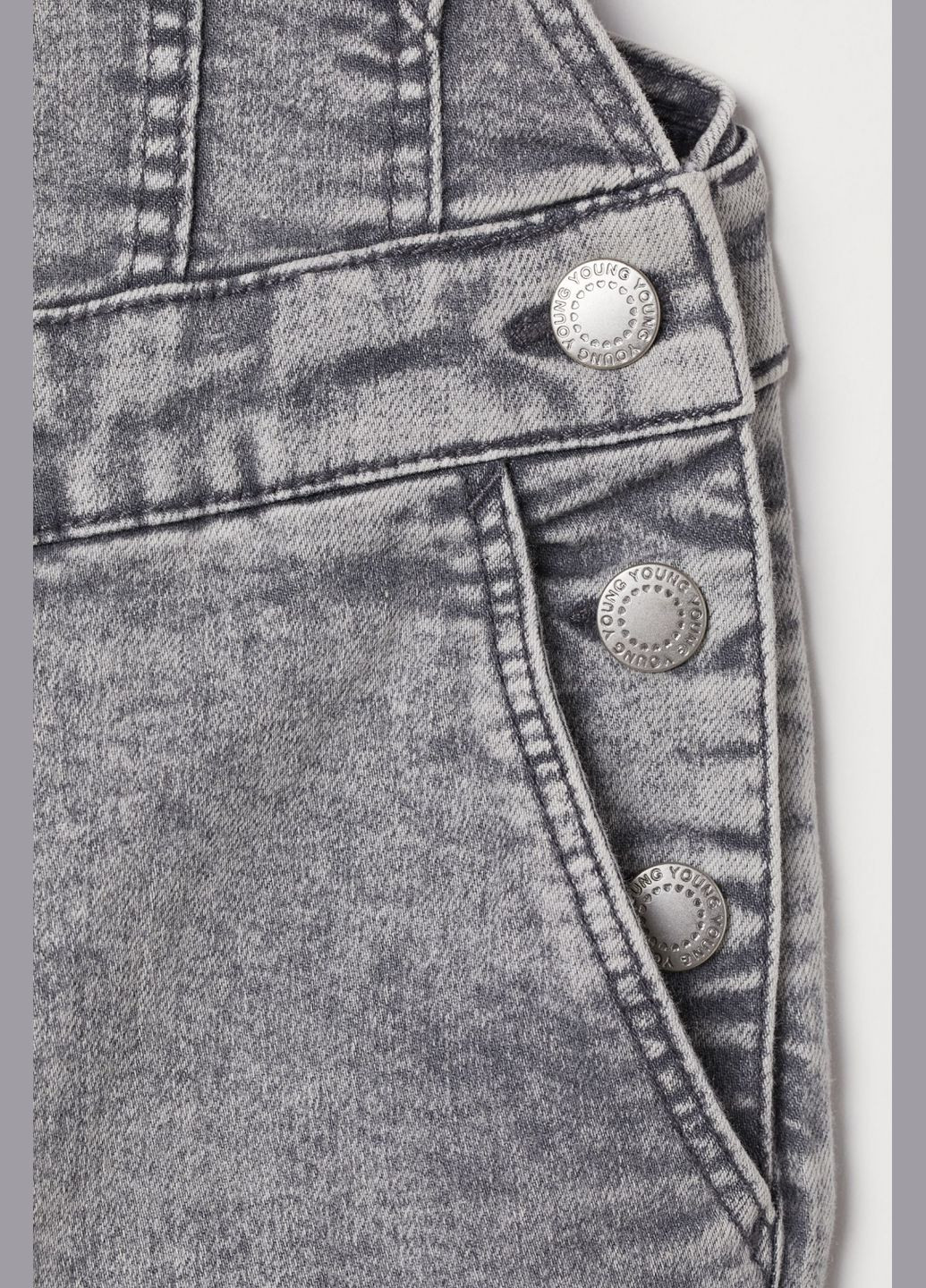 Напівкомбінезон джинсовий для дівчинки 0693577-004 сірий H&M (276906481)