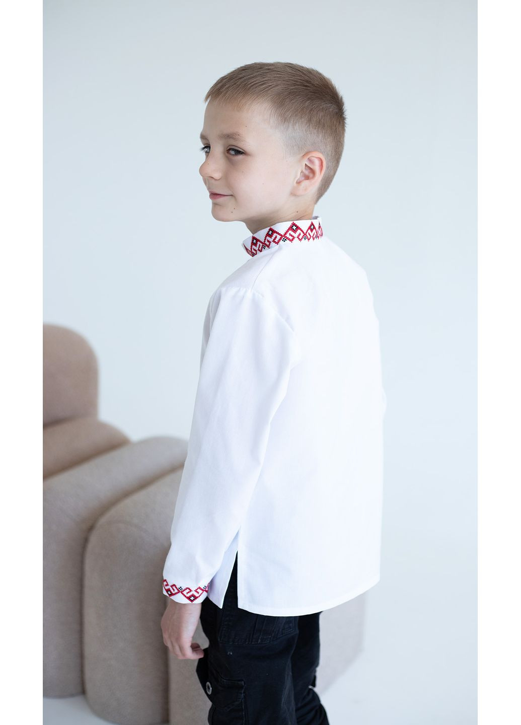 Біла вишиванка для хлопчика vishivano4ka 7176-4 візерунок геометричний бавовна (361310625)