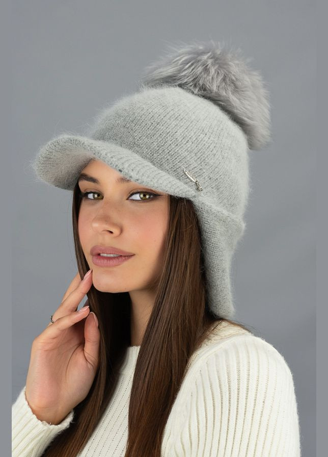 Жіноча в'язана вушанка з козирком та бубоном Альба Braxton (325403912)