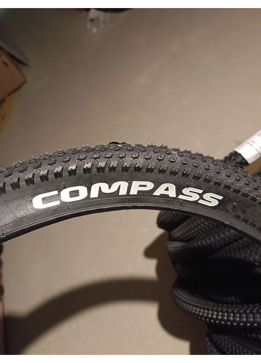 Покришка Compass W2003 26" X 2.1 чорний WanDa (359456161)