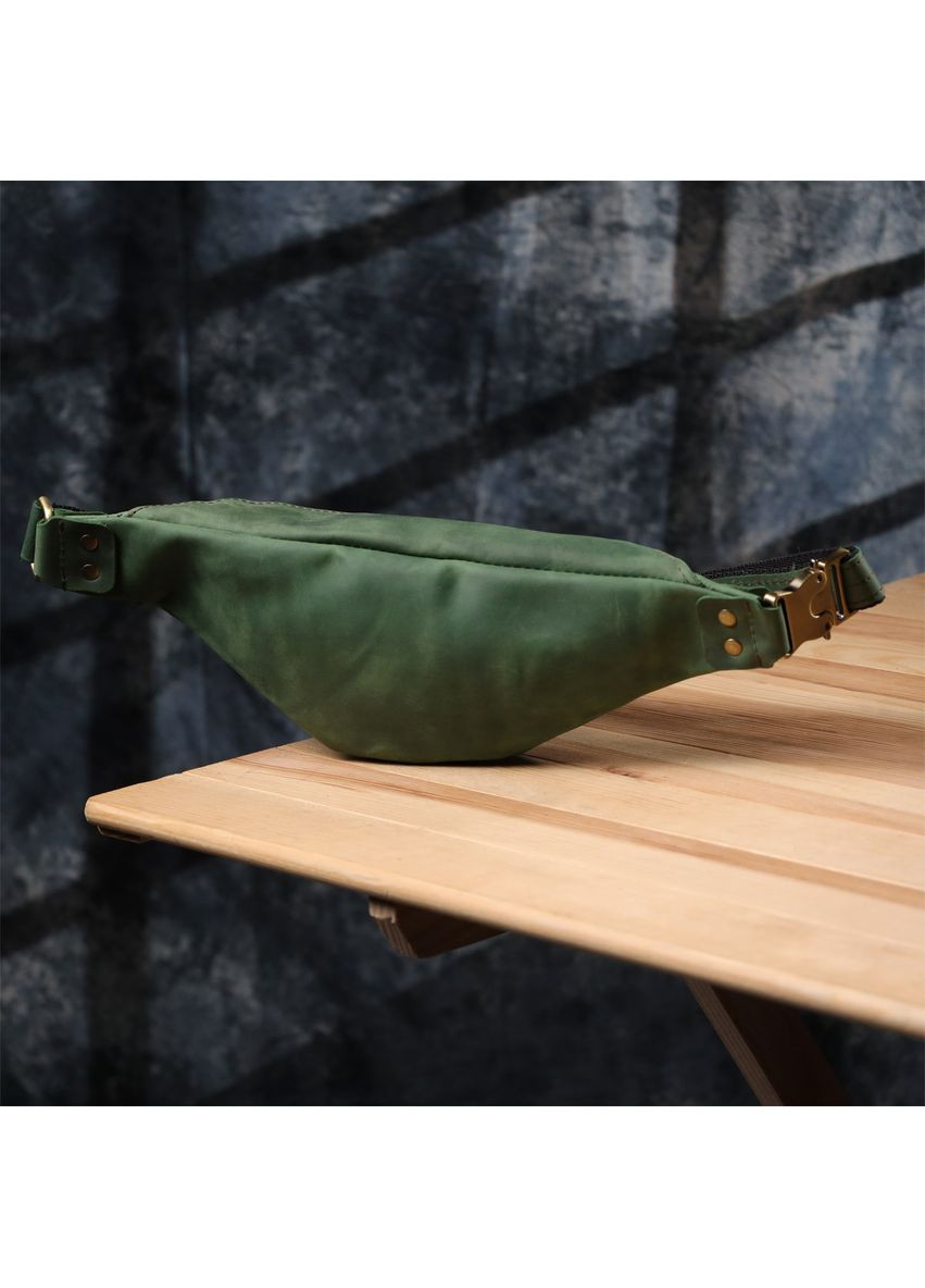 Бананка для мужчин из натуральной винтажной кожи зеленая 29×11×4,5 см 23133 Shvigel (362417644)