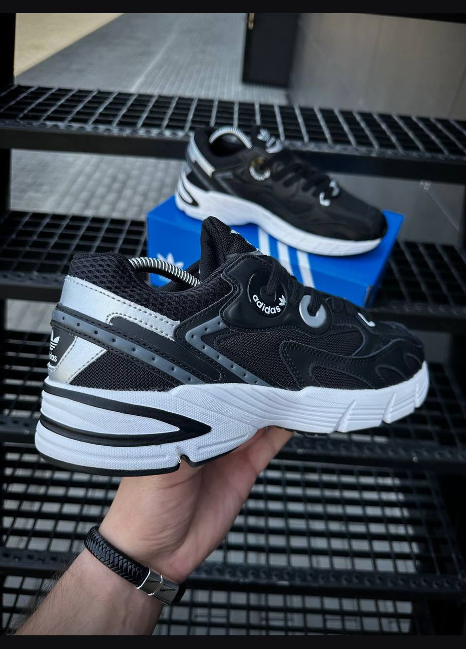 Чорно-білі Осінні чоловічі кросівки No Brand