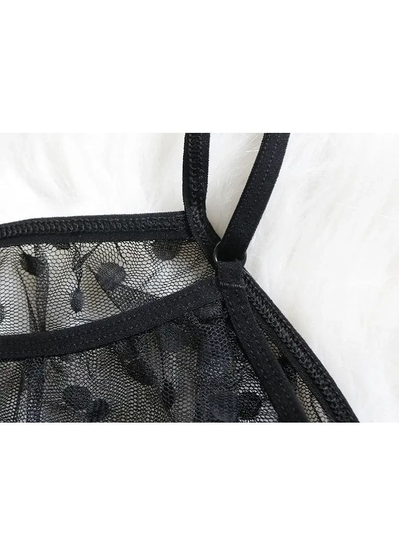 Черный демисезонный комплект женского белья нижней, которая изготовлена в модном дизайне. кружевной комплект нижнего белья прозрачный m, бордовый China