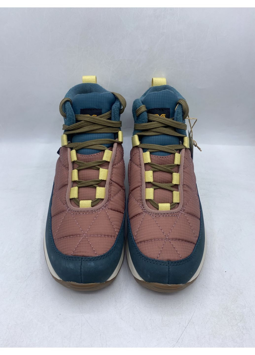 ботинки reember commute Teva